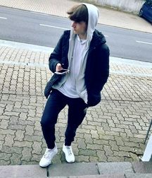 BenBen Sneaker Boy Mix Twink Tube 615dfbd79c2d9.jpeg