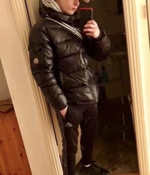 Ben's Wall Favorites Twink Tube Round 6182fe9f427c1.jpeg