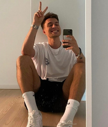 Ben Weekend Wall Favorites Twink Tube 61845563a527a.png