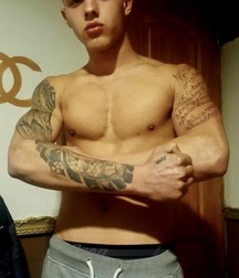 Gay Porn Ben's Sunday Wall Favorites Selfie