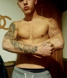 Gay Porn Ben's Sunday Wall Favorites Selfie