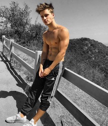 Ben's Monday Guys Straight Twink Tube  61c9d8d98c1c3.jpg