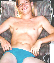 Boys porn jerking off with my clothes on 5f3310e8cdab4.jpeg