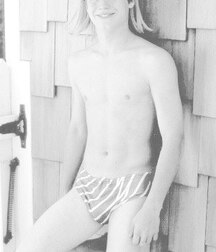 Boys porn jerking off with my clothes on 5f3310f6871f4.jpeg