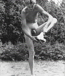 happy and Naked Gay Tube Express 5fa147f0c4cd1.jpg