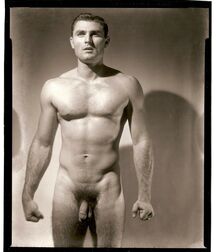 happy and Naked Gay Tube Express 5fa14815070a4.jpg
