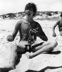 happy and Naked Gay Tube Express 5fa14829002f6.jpg