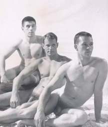 happy and Naked Gay Tube Express 5fa148f6b95a7.jpg