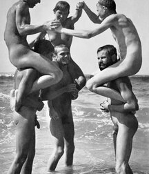 happy and Naked Gay Tube Express 5fa14903c379a.jpg