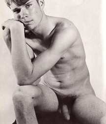 happy and Naked Gay Tube Express 5fa149476c5b0.jpg