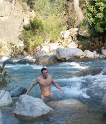 happy and Naked Gay Tube Express 5fa149cfaf6d4.jpg