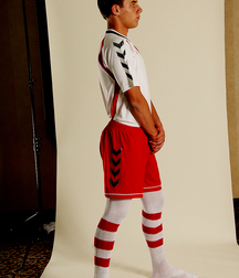 Modelos juveniles de fútbol en jersey rojo Boy Porn GBT 5f18a9ee47feb.jpg