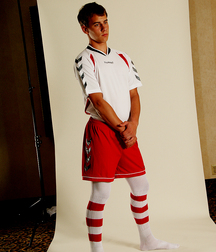 Modelos juveniles de fútbol en jersey rojo Boy Porn GBT 5f18a9f9f1322.jpg