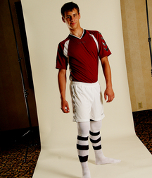 Modelos juveniles de fútbol en jersey rojo Boy Porn GBT 5f18aa1b0858b.jpg