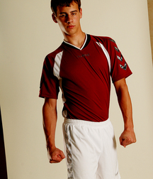 Modelos juveniles de fútbol en jersey rojo Boy Porn GBT 5f18aa1d6c1d9.jpg