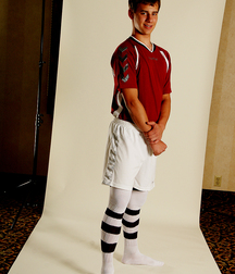 Modelos juveniles de fútbol en jersey rojo Boy Porn GBT 5f18aa3a3feca.jpg