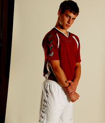 Modelos juveniles de fútbol en jersey rojo Boy Porn GBT 5f18aa3ca4767.jpg