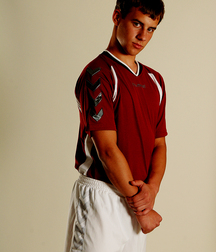 Modelos juveniles de fútbol en jersey rojo Boy Porn GBT 5f18aa416fa73.jpg