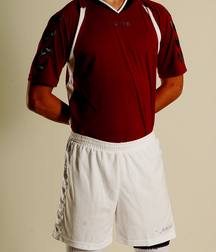 Modelos juveniles de fútbol en jersey rojo Boy Porn GBT 5f18aa485f563.jpg