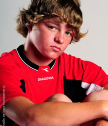 Modelos juveniles de fútbol en jersey rojo Boy Porn GBT