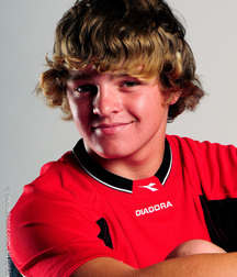 Modelos juveniles de fútbol en jersey rojo Boy Porn GBT 5f18aa6ce118d.jpg