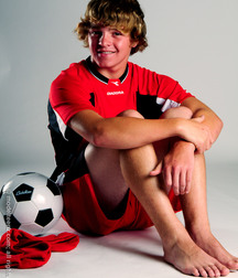 Modelos juveniles de fútbol en jersey rojo Boy Porn GBT 5f18aa7944a6e.jpg