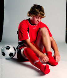 Modelos juveniles de fútbol en jersey rojo Boy Porn GBT 5f18aafd66472.jpg