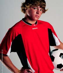 Modelos juveniles de fútbol en jersey rojo Boy Porn GBT 5f18ab2bd81bb.jpg