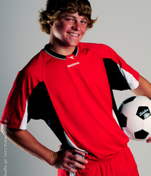 Modelos juveniles de fútbol en jersey rojo Boy Porn GBT 5f18ab9fdbf20.jpg