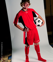 Modelos juveniles de fútbol en jersey rojo Boy Porn GBT 5f18aba8d2174.jpg