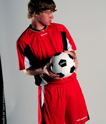 Modelos juveniles de fútbol en jersey rojo Boy Porn GBT 5f18abb9f0959.jpg