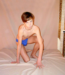 18 years old Italian teen boy porn Vincent 5f298ff9cdee1.jpg