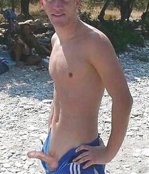 Boys Porn Shorts Adidas Azul y Adolescente 5f3d1bc33902e.jpg