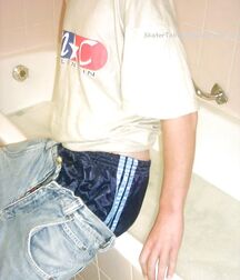 Boys Porn Shorts Adidas Azul y Adolescente 5f3d1cb536e47.jpg