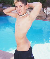 Felix en la piscina boys porn 5f5fc2196bbc5.jpg