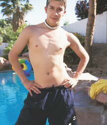 Felix en la piscina boys porn 5f5fc22923c40.jpg