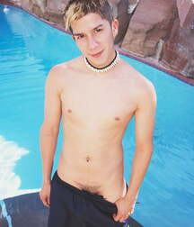 Felix en la piscina boys porn 5f5fc2a66fa25.jpg
