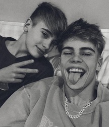 Mix of teens and twinks boys porn 5f11f37640452.jpeg
