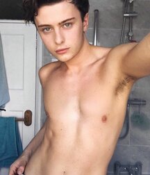 Twinks that will make you horny 5f32eede260c0.jpeg