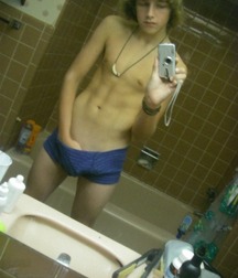 Hot boys porn showing their assets 5f1c72271046c.jpg