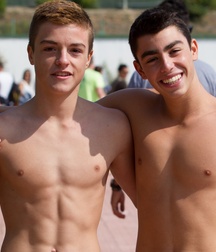 Young gay tube in piscina twinks porn 4