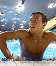 Gay Tube Pics Young in piscina Twinks 12 5f4cc7b809e76.jpg