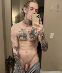 Celebrity Skin Gay Tube 5f58cd4592022.png