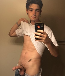 Straight Boys Porn Shows Off His Big Dick 61110e75f151e.jpg