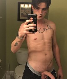 Straight Boys Porn Shows Off His Big Dick 61110e7b605a8.jpg