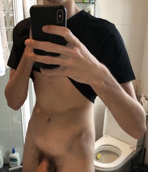 Cute Straight Boys Porn Shows Off 612621739fdc4.jpg