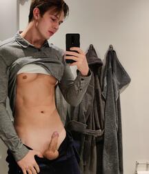 A Bunch Of Cute Twinks Gay Porn Flash 6177eb22c9c39.jpg