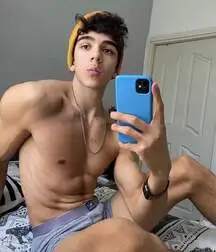 Hot Guys Showing It Off Boys Porn College Selfies