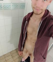 Even More Naked Boys Porn 62a323c0e226a.jpg