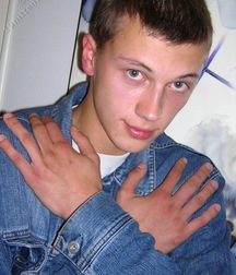 Cute Twink Porn Hunter-3 Gay 5f803d5c06566.jpg